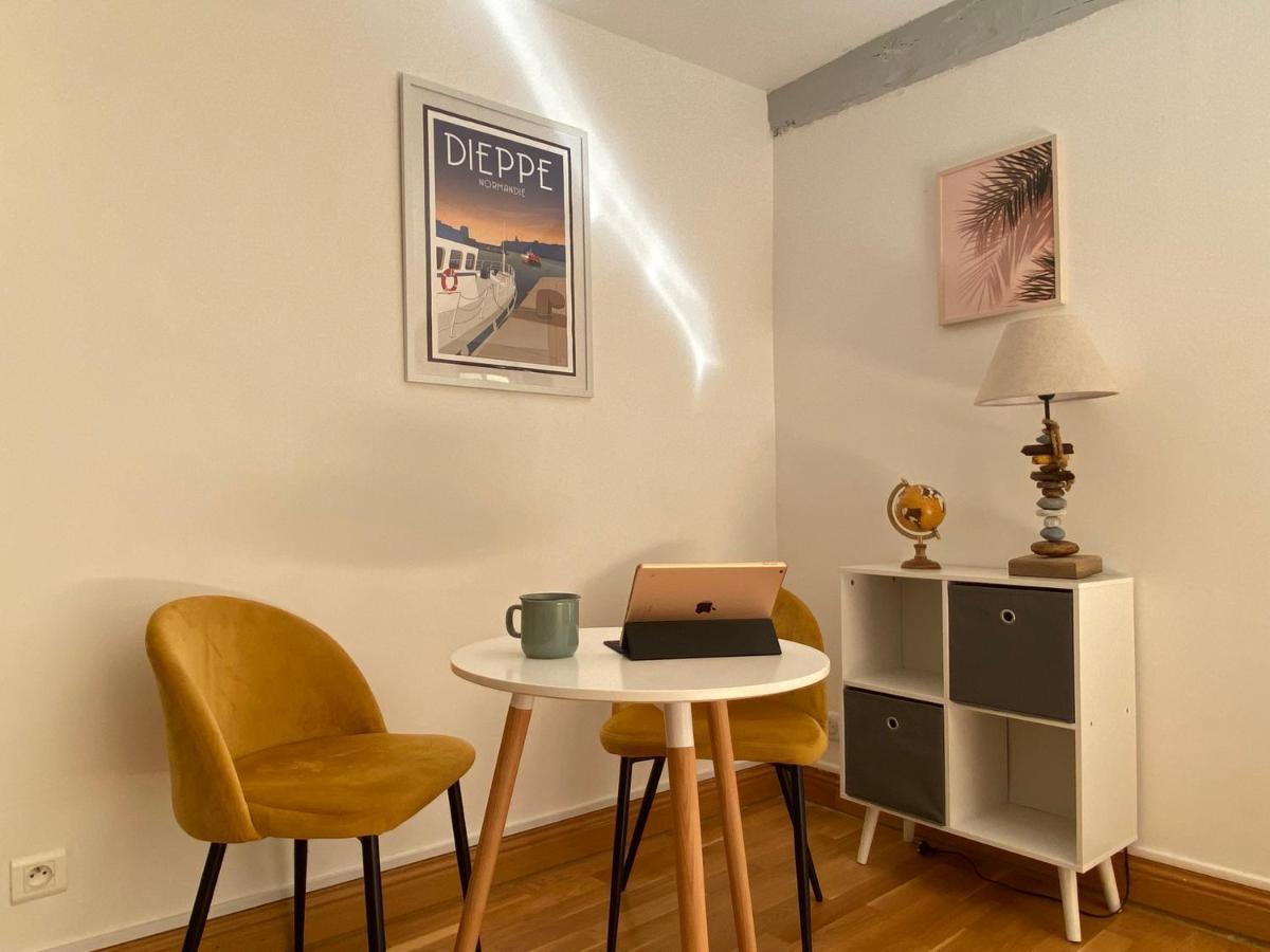 Beau Studio Cosy Calme En Face Du Port Sur Le Quai Dieppe Exterior photo